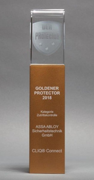 2018-CLIQ-Connect-gewinnt-goldenen-Protector-Award